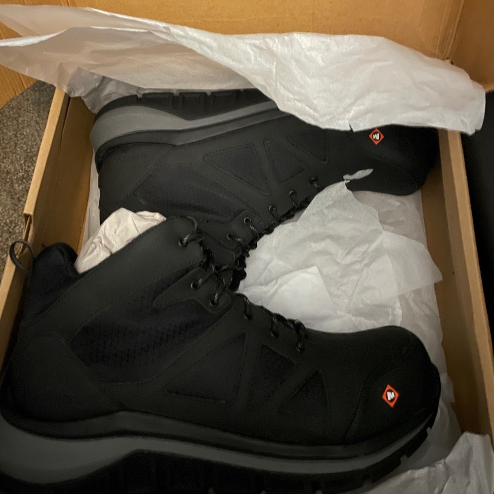 Merrell male boots